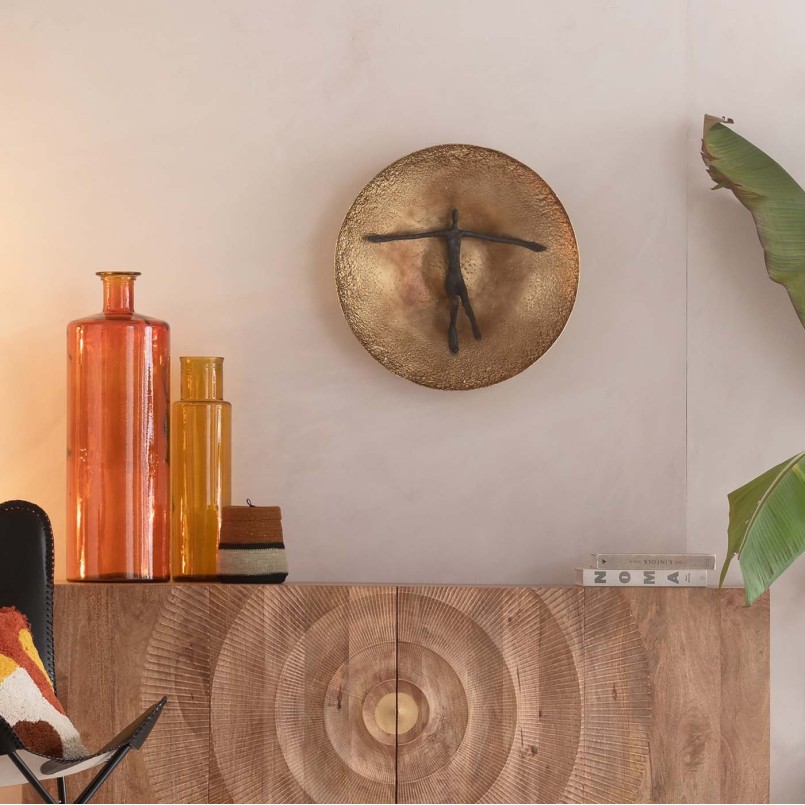 Gold wall decoration with black elongated character - Umano - Kare Design