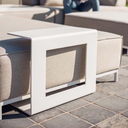 Witte matte aluminium bijzettafel - Avenatti - Gescova