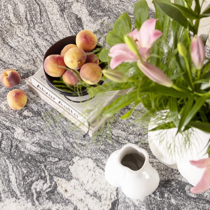 Grey and white granite dining table - Okinawa - Kare Design