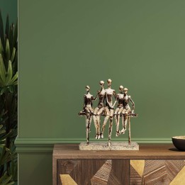 Familie decoratie zittend op een bankje in brons polyresin - Kare Design