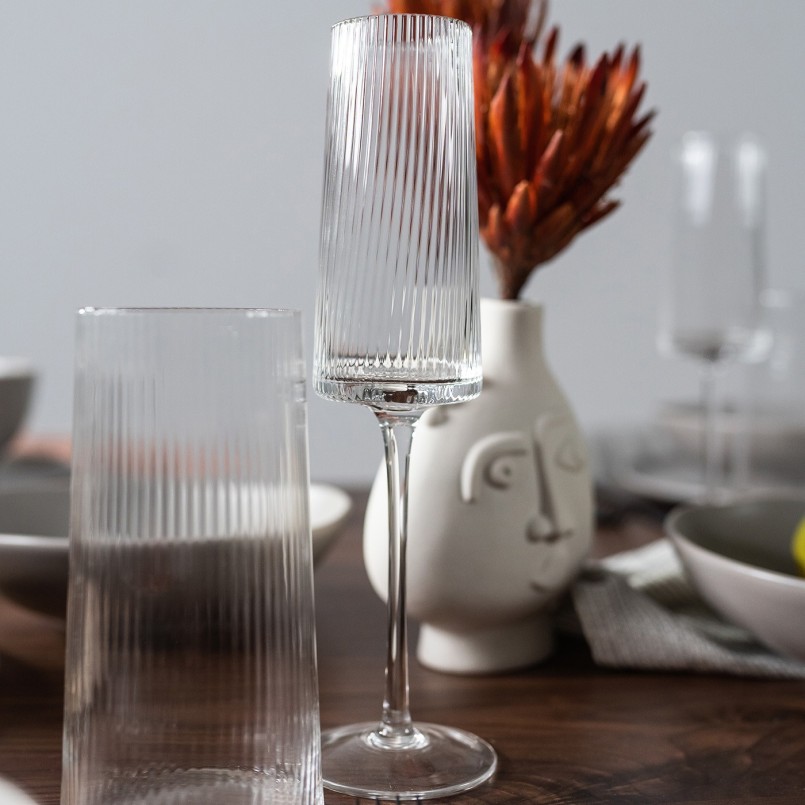 Glazen champagne flutes met structuur - Riffle - Kare Design