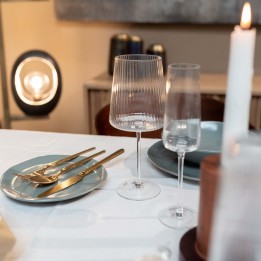 Wijnglazen met textuur - Riffle - Kare Design