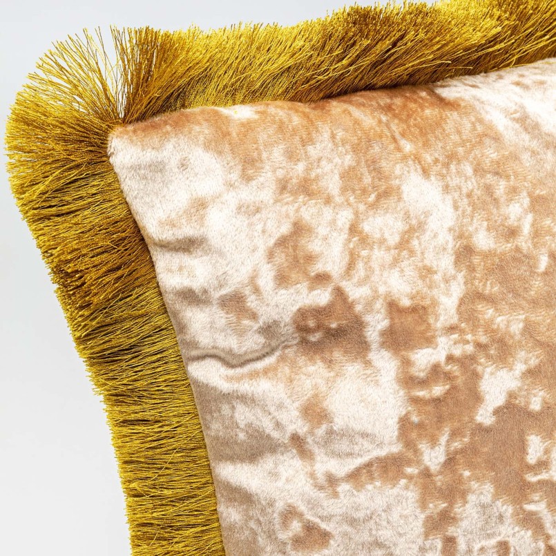 Retro gefranjerd kussen in beige fluweel - Cannes - Kare Design