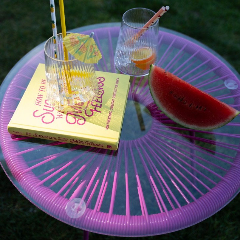 Roze tuin bijzettafel - Acapulco Mono - Kare Design