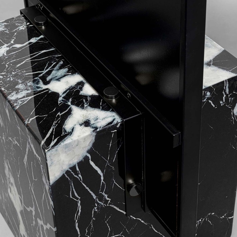 Black mirror on marble base - Hulda - Kare Design