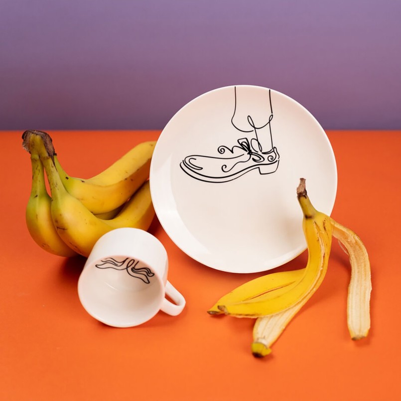 Schoen en banaan koffiekopjes in zwart en wit - Favola - Kare Design