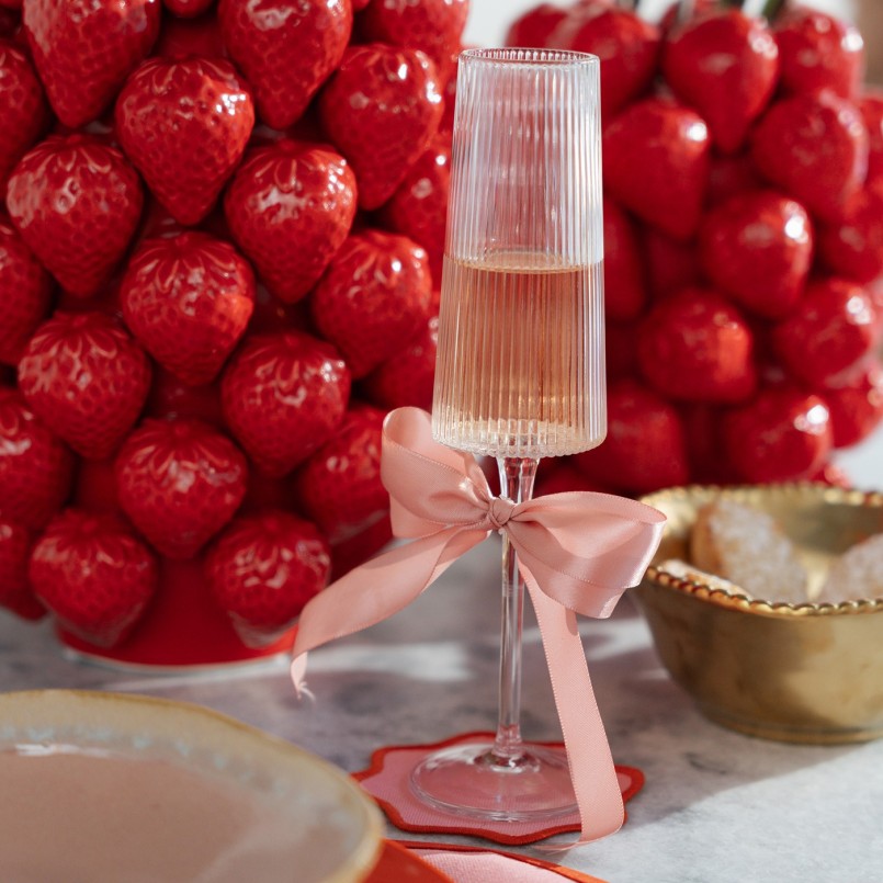 Porcelain red strawberry vase - Kare Design