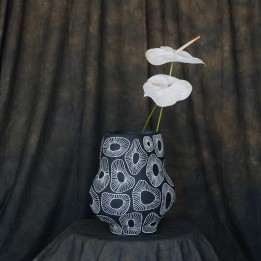 Vaas anemoon 33cm grijs Kare Design