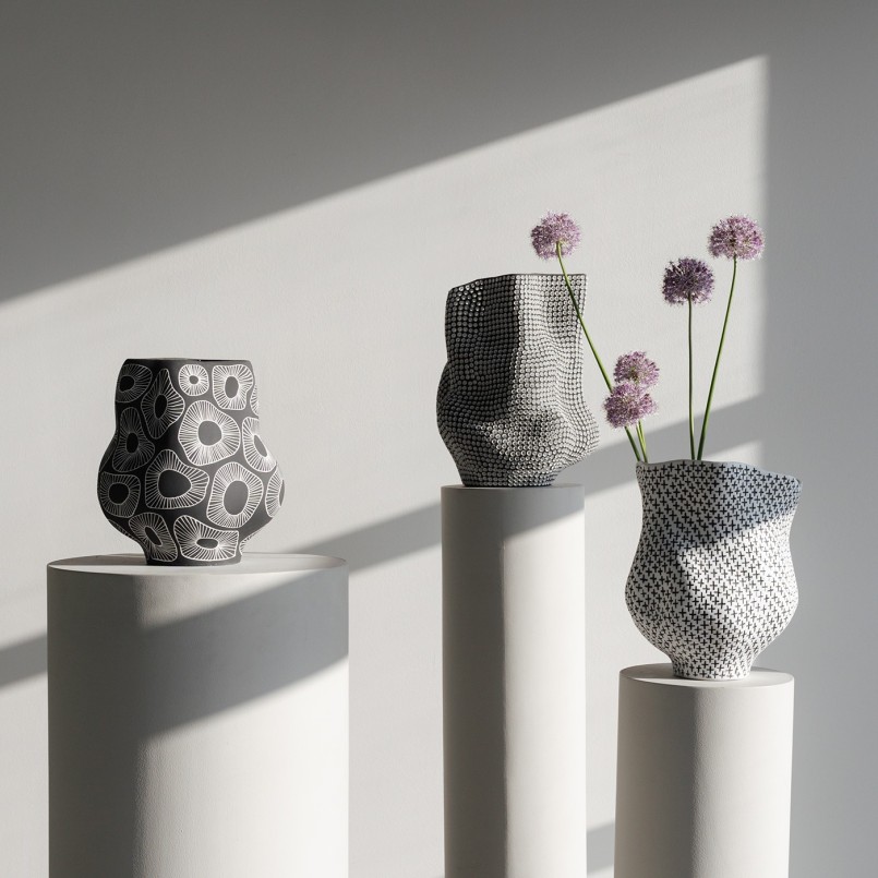 Vase anemone 33cm grey Kare Design