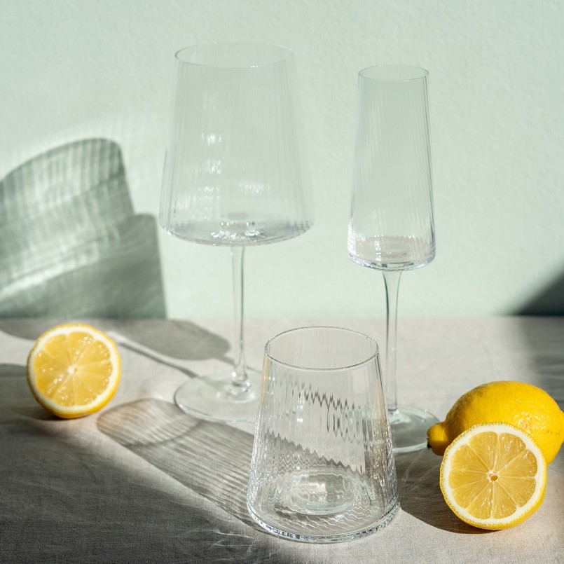 Glazen champagne flutes met structuur - Riffle - Kare Design