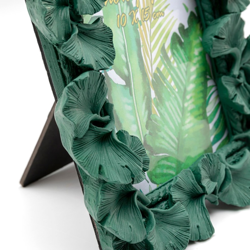 Green ginkgo leaves photo frame - Kare Design