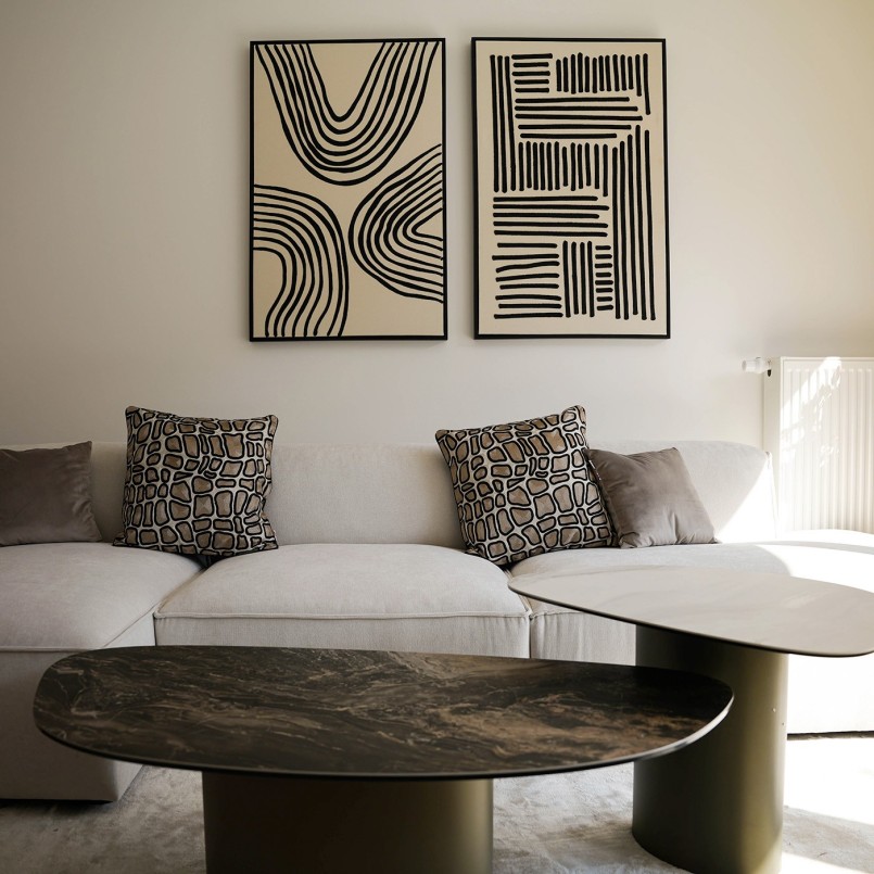 Zwarte lijnen op beige achtergrond - Artistieke lijnen - Kare Design