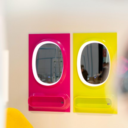 Mirror Aero LED 141x80cm pink Kare Design