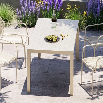 Tuintafel Madagascar 140x80cm beige Kare Design