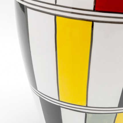 Vase Primary Kare Design