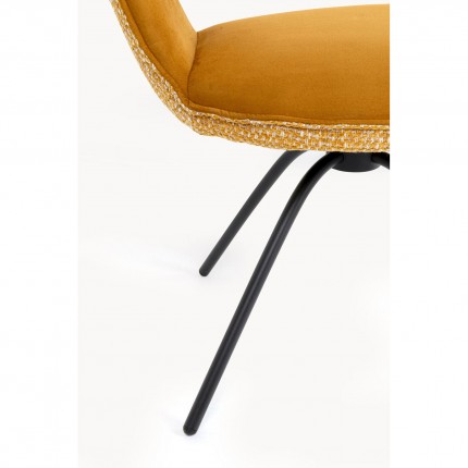 Draaistoel Helli oker Kare Design