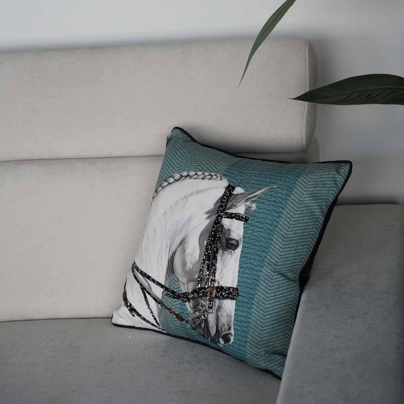 Kussen wit paardenkop Kare Design