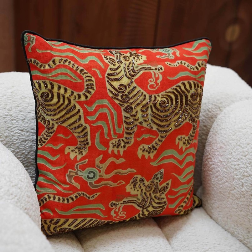 Cushion orange tigers Kare Design