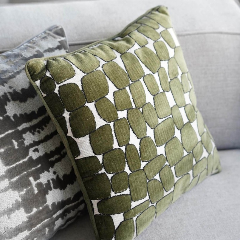 Cushion Pebbles green Kare Design