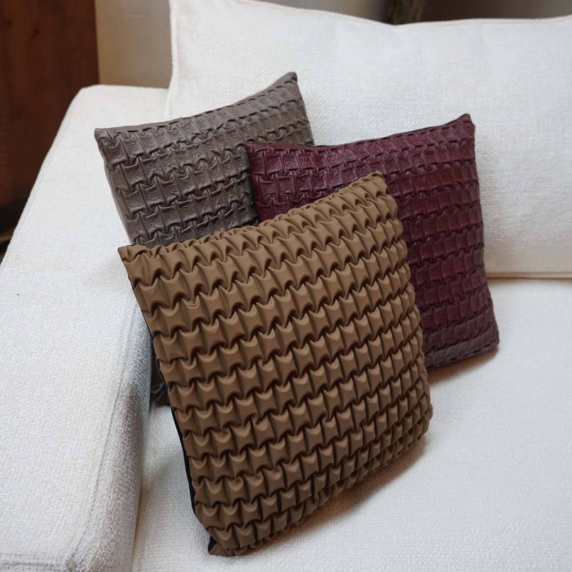Kussen Posy bordeaux rood Kare Design